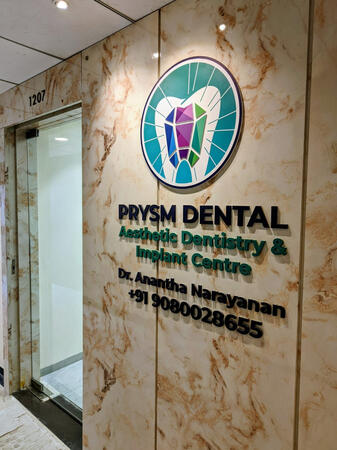 Premium dental clinic in Chembur